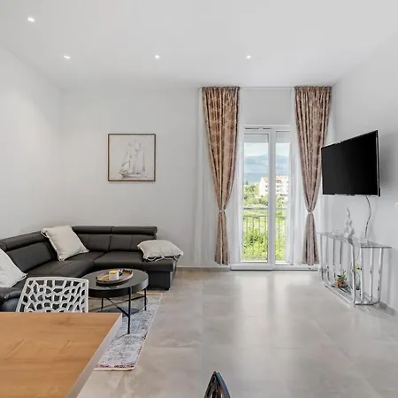 Plavi Dijamant Hotel