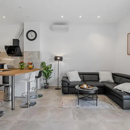 Plavi Dijamant スプリト